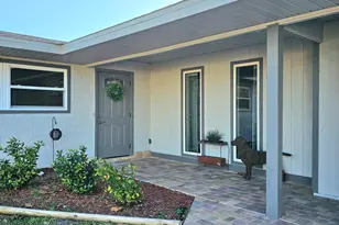 872 Sadnet Cir NE, Palm Bay, FL 32905 - Photo 2