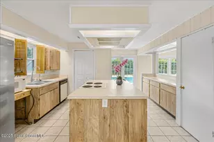 4189 Hammock Dr, Melbourne, FL 32935 - Photo 10