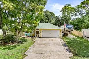 1562 Hayworth Cir NW, Palm Bay, FL 32907 - Photo 60