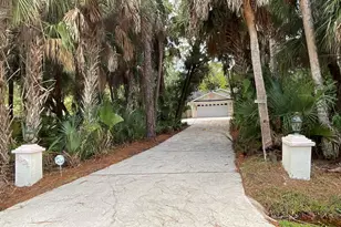 1821 Live Oak Dr S, Rockledge, FL 32955 - Photo 2