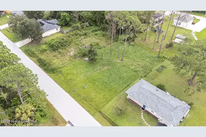 1024 Tevis Street SE, Palm Bay, FL 32909 - Photo 2