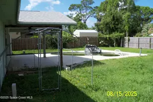 726 Diplomat Ave SE, Palm Bay, FL 32909 - Photo 4