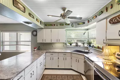 103 E Avenue A, Melbourne, FL 32901 - Photo 14