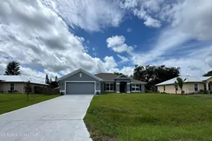 832 Majestic Ave, Sebastian, FL 32958 - Photo 4