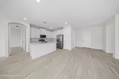 514 Whitehall Avenue SW, Palm Bay, FL 32908 - Photo 10