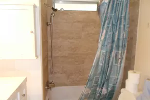 906 Spruce St, Sebastian, FL 32976 - Photo 10