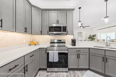 1019 Wing Road SW, Palm Bay, FL 32908 - Photo 4