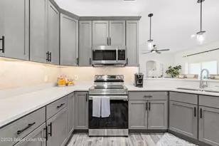 1019 Wing Rd SW, Palm Bay, FL 32908 - Photo 4