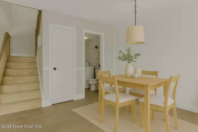 465 E Waverly Place #8b, Vero Beach, FL 32960 - Photo 8