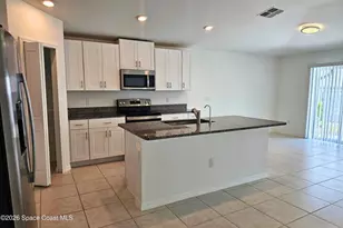 36442 Flats St, Zephyrhills, FL 33541 - Photo 4