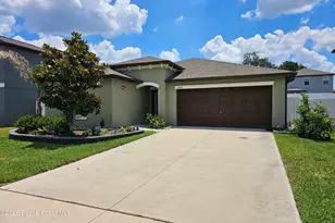 36442 Flats St, Zephyrhills, FL 33541 - Photo 2