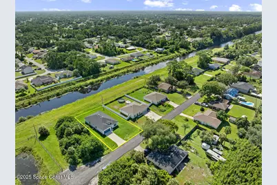 529 Tejon Avenue SW, Palm Bay, FL 32908 - Photo 30