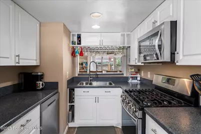 927 N Colonial Court #33, Indian Harbour Beach, FL 32937 - Photo 4