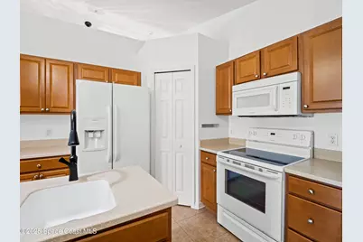 380 Courtney Street SE, Palm Bay, FL 32909 - Photo 4