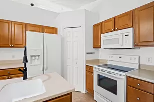 380 Courtney Street SE, Palm Bay, FL 32909 - Photo 4