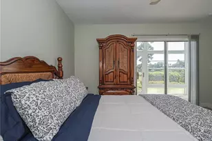 111 Spring Lake Ct, Vero Beach, FL 32962 - Photo 10