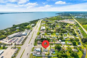 2583 Victoria Dr NE, Palm Bay, FL 32905 - Photo 4