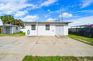 2583 Victoria Dr NE, Palm Bay, FL 32905 - Photo 10