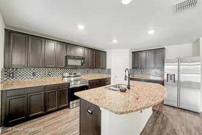 104 Jasmine Circle, Poinciana, FL 34759 - Photo 8