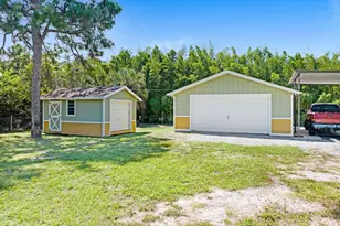 6570 Whispering Pines Ln, Grant-Valkaria, FL 32949 - Photo 2