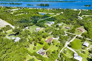 6570 Whispering Pines Ln, Grant-Valkaria, FL 32949 - Photo 54