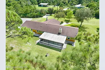 6570 Whispering Pines Lane, Grant-Valkaria, FL 32949 - Photo 20