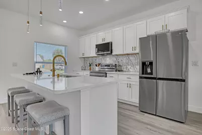 660 Yardley Street SW, Palm Bay, FL 32908 - Photo 16