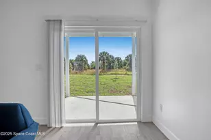 660 Yardley St SW, Palm Bay, FL 32908 - Photo 10