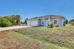660 Yardley St SW, Palm Bay, FL 32908 - Photo 4