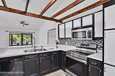 1747 Clover Circle, Melbourne, FL 32935 - Photo 18