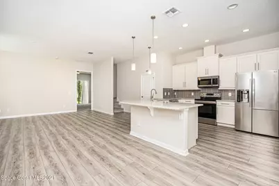 706 Lanai Circle, Melbourne, FL 32937 - Photo 4