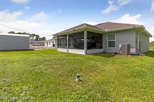 926 Sable Cir SE, Palm Bay, FL 32909 - Photo 16