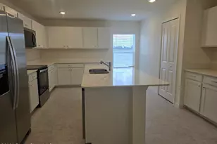 581 SW Richmond Circle, Palm Bay, FL 32908 - Photo 2