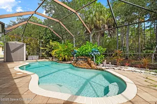 439 Gardendale Cir SE, Palm Bay, FL 32909 - Photo 2