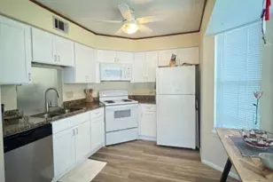 4690 Beck Lake Trail, Melbourne, FL 32901 - Photo 8