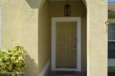 939 Lyons Circle NW, Palm Bay, FL 32907 - Photo 4