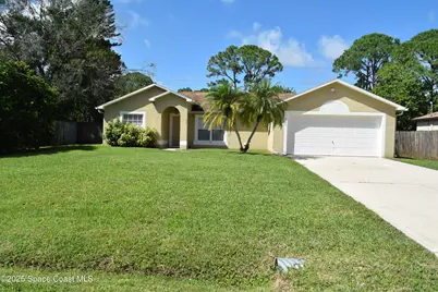 939 Lyons Circle NW, Palm Bay, FL 32907 - Photo 2