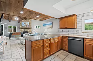 8156 Ridgewood Ave, Cape Canaveral, FL 32920 - Photo 6