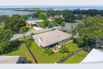2570 Lynwood Place, Merritt Island, FL 32953 - Photo 4