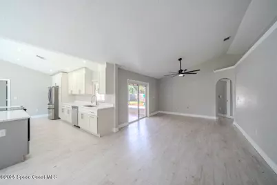 490 Tillman Avenue SW, Palm Bay, FL 32908 - Photo 10