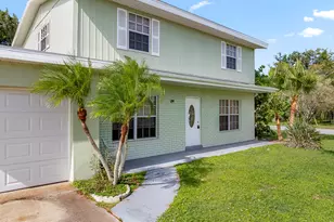 1078 Daytona Dr NE, Palm Bay, FL 32905 - Photo 4