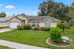 823 Hunters Creek Dr, Melbourne, FL 32904 - Photo 2