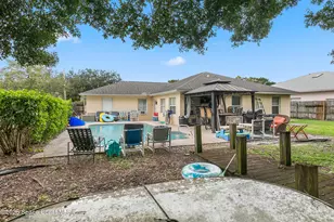 823 Hunters Creek Dr, Melbourne, FL 32904 - Photo 24