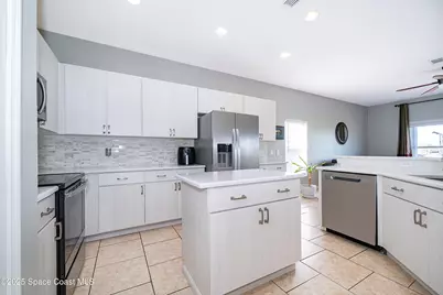 3426 Harborside Court, Kissimmee, FL 34746 - Photo 14