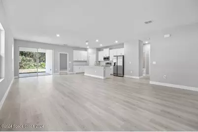 1377 Amelia Avenue SW, Palm Bay, FL 32908 - Photo 6