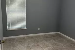 219 26th Ave SW, Vero Beach, FL 32962 - Photo 4