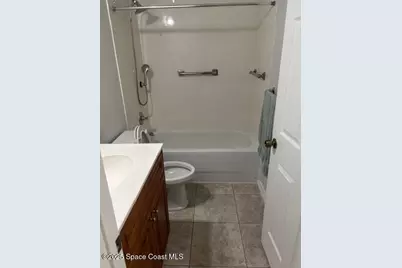 219 26th Avenue SW, Vero Beach, FL 32962 - Photo 6