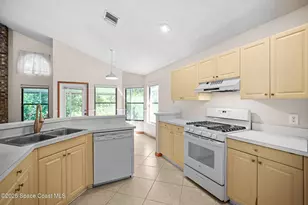 2901 Pebble Creek Street W, Melbourne, FL 32935 - Photo 8