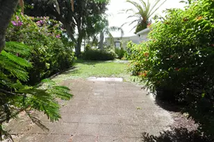 922 Bougainvillea Cir, Barefoot Bay, FL 32976 - Photo 6