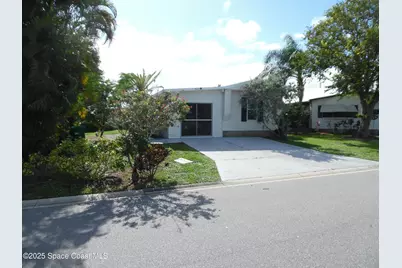 922 Bougainvillea Circle, Barefoot Bay, FL 32976 - Photo 4